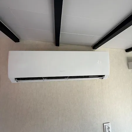 Nieuw Luxe In Bos Met Veel Privacy & Rust!