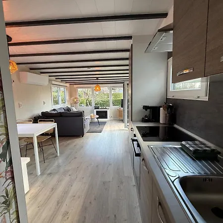 Nieuw Luxe In Bos Met Veel Privacy & Rust! Σαλέ