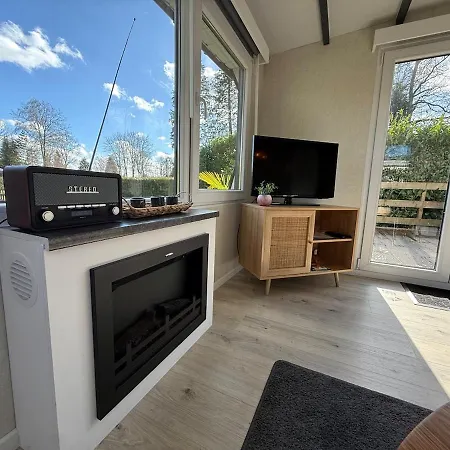 Nieuw Luxe In Bos Met Veel Privacy & Rust! شاليه بارلي ناسو